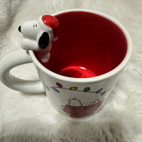 Snoopy Christmas Mug - Picture 3 of 4
